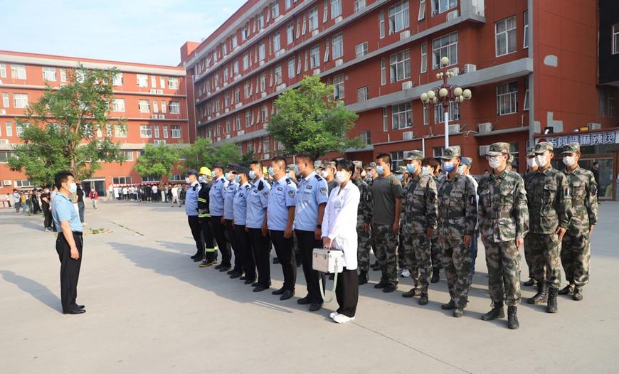 电子商务英皇娱乐场
联合保卫处、公寓中心举办消防安全应急疏散演练 电子商务英皇娱乐场
联合保卫处、公寓中心举办消防安全应急疏散演练