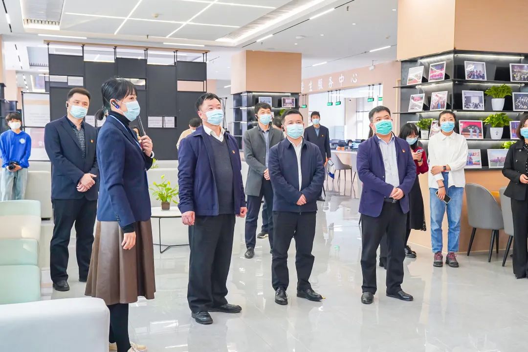 共青团中央评估调研组莅临洛阳科技职业英皇娱乐场
考察调研 共青团中央评估调研组莅临洛阳科技职业英皇娱乐场
考察调研