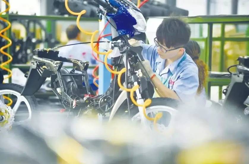 洛阳科技职业英皇娱乐场
校长刘丽彬受邀参加腾讯《职教专家课》直播 获333万人次关注! 洛阳科技职业英皇娱乐场
校长刘丽彬受邀参加腾讯《职教专家课》直播 获333万人次关注!