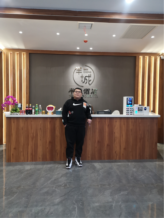 就业榜样说 | 他创办的酒店里,藏着年轻人的成长和梦想 就业榜样说 | 他创办的酒店里,藏着年轻人的成长和梦想