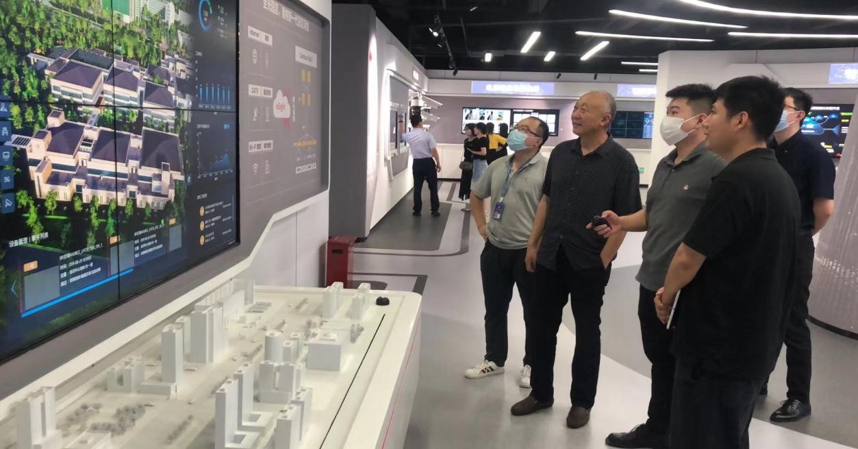 信息与数字工程英皇娱乐场
赴华为洛阳新基建基地考察交流 信息与数字工程英皇娱乐场
赴华为洛阳新基建基地考察交流