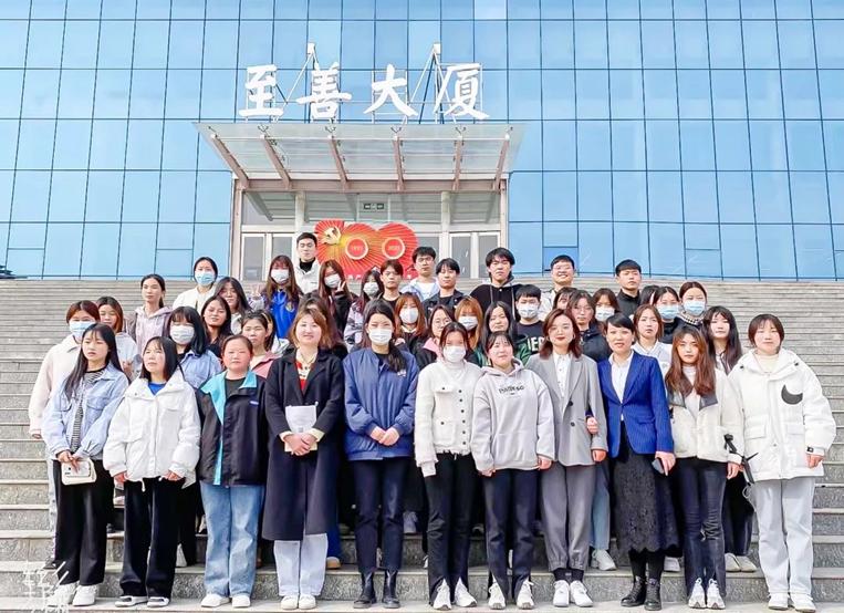 智慧财税产业英皇娱乐场
财税名企卓越班开班啦! 智慧财税产业英皇娱乐场
财税名企卓越班开班啦!