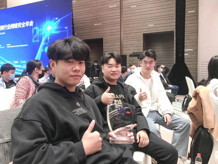 正青春 | 稳扎稳打拿国奖，少年不惧岁月长！