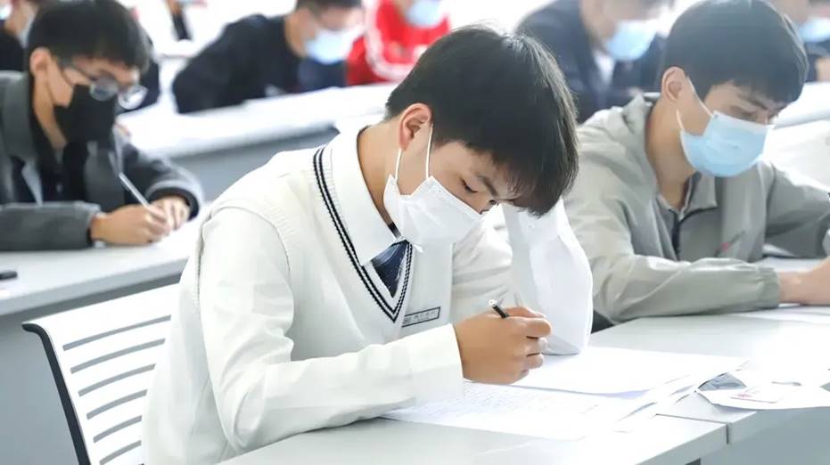 洛阳科技职业英皇娱乐场
单招问答全解