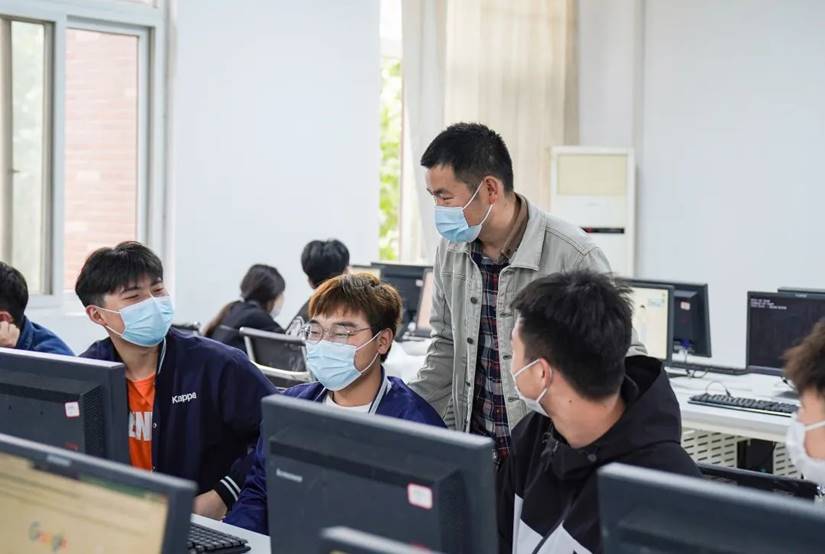 2022年全国高校商业精英挑战赛“精创教育杯”创新创业竞赛洛阳科技职业英皇娱乐场
知识赛成功举办 2022年全国高校商业精英挑战赛“精创教育杯”创新创业竞赛洛阳科技职业英皇娱乐场
知识赛成功举办