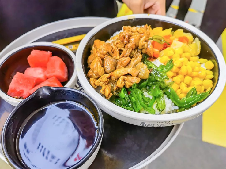 洛科“网红”餐厅 洛科“网红”餐厅