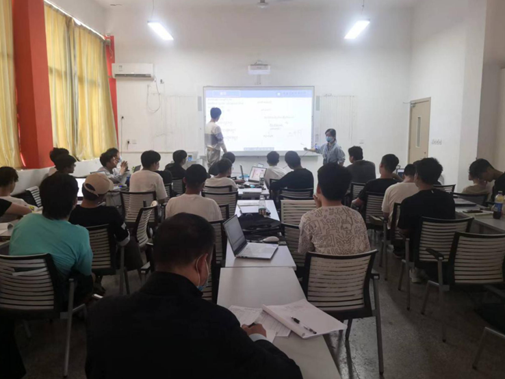 开展教学督导听课,确保课堂实效 开展教学督导听课,确保课堂实效