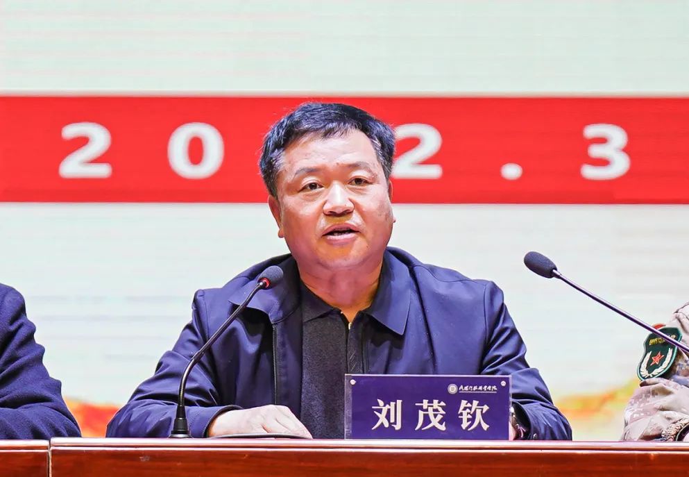 洛阳科技职业英皇娱乐场
召开2022年春季应征入伍学生欢送会 洛阳科技职业英皇娱乐场
召开2022年春季应征入伍学生欢送会