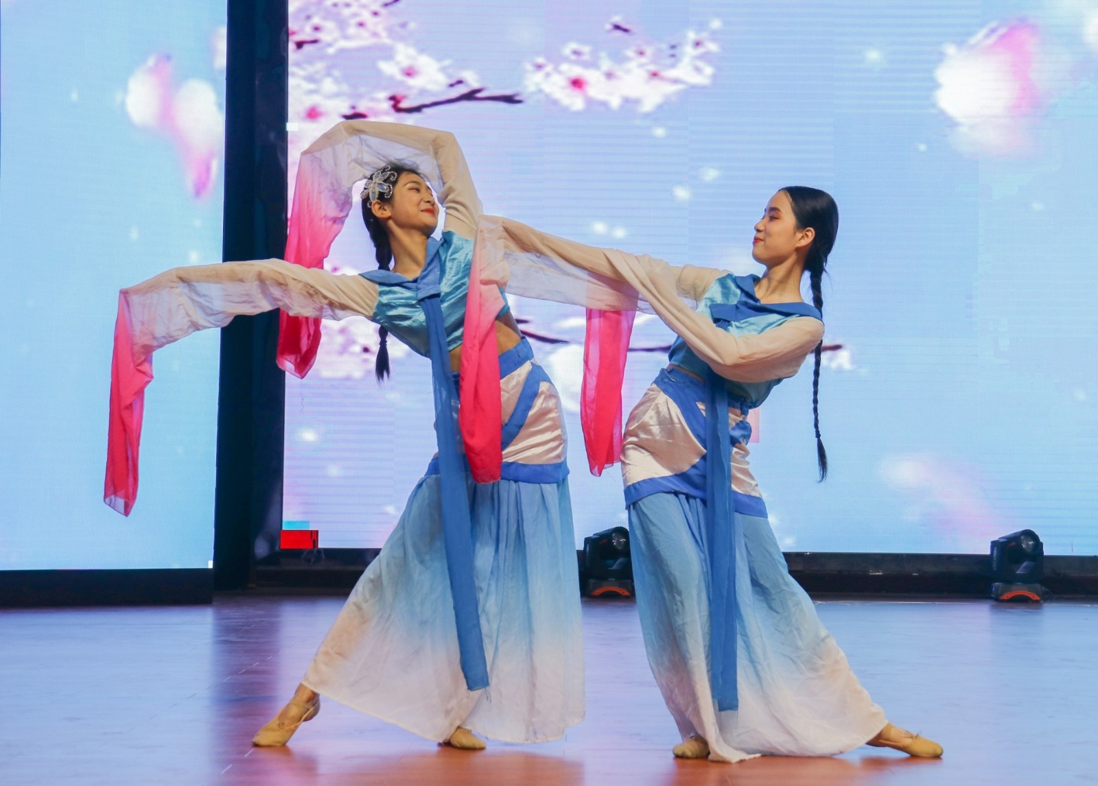 1605240640901509.jpg bd38eb3b48064fa0362c9529b7844522-sz_556939.jpg