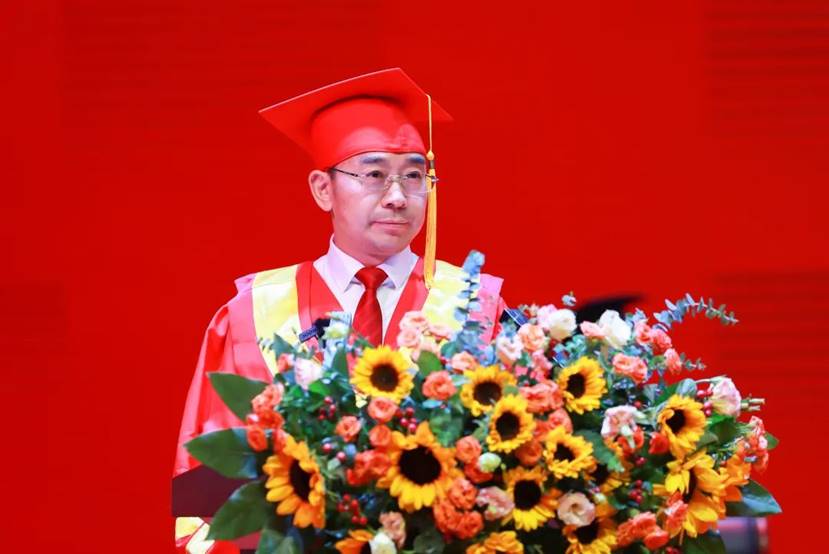 洛阳科技职业英皇娱乐场
2022届毕业典礼